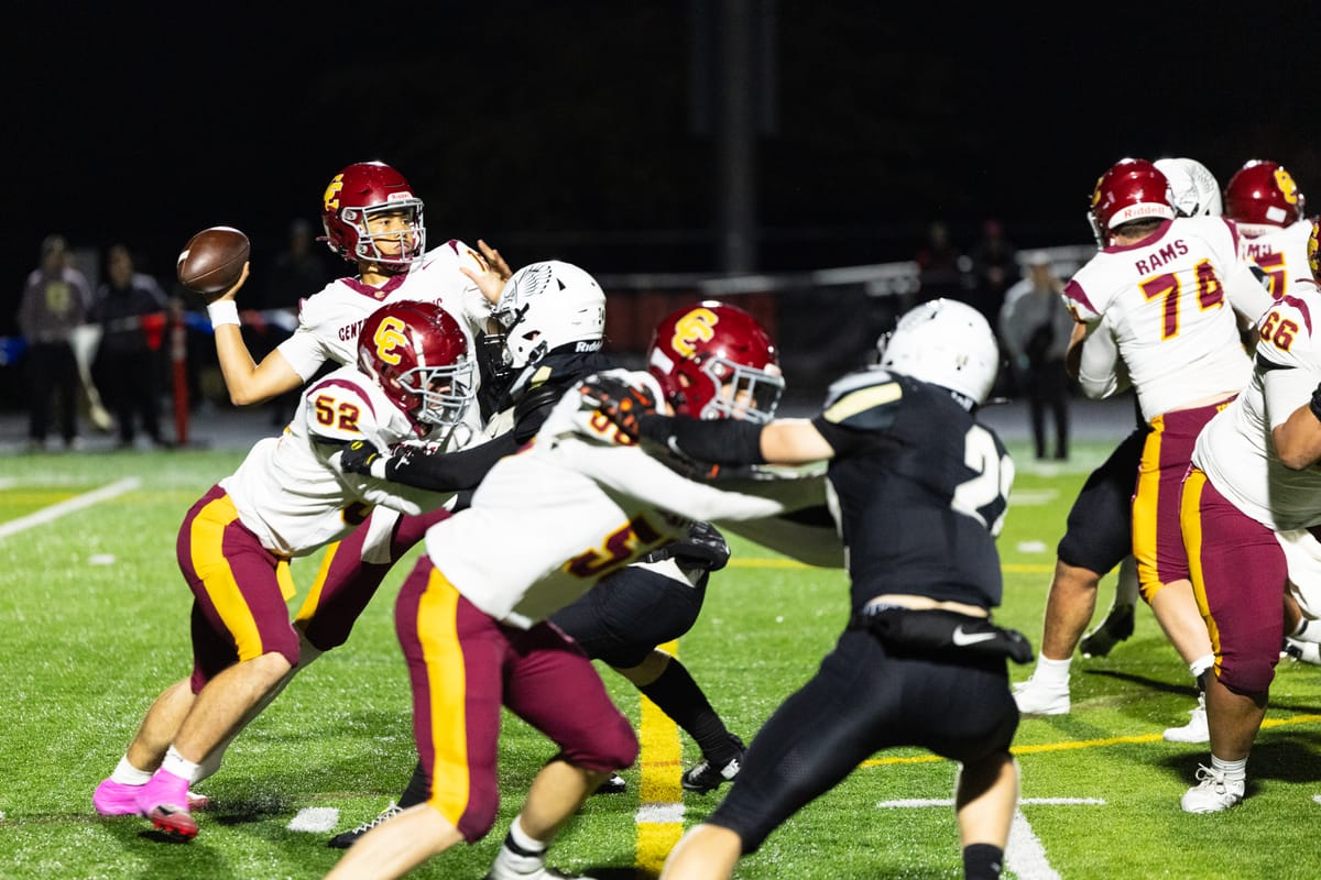 Central Catholic football has Mt. Hood win streak snapped by Nelson