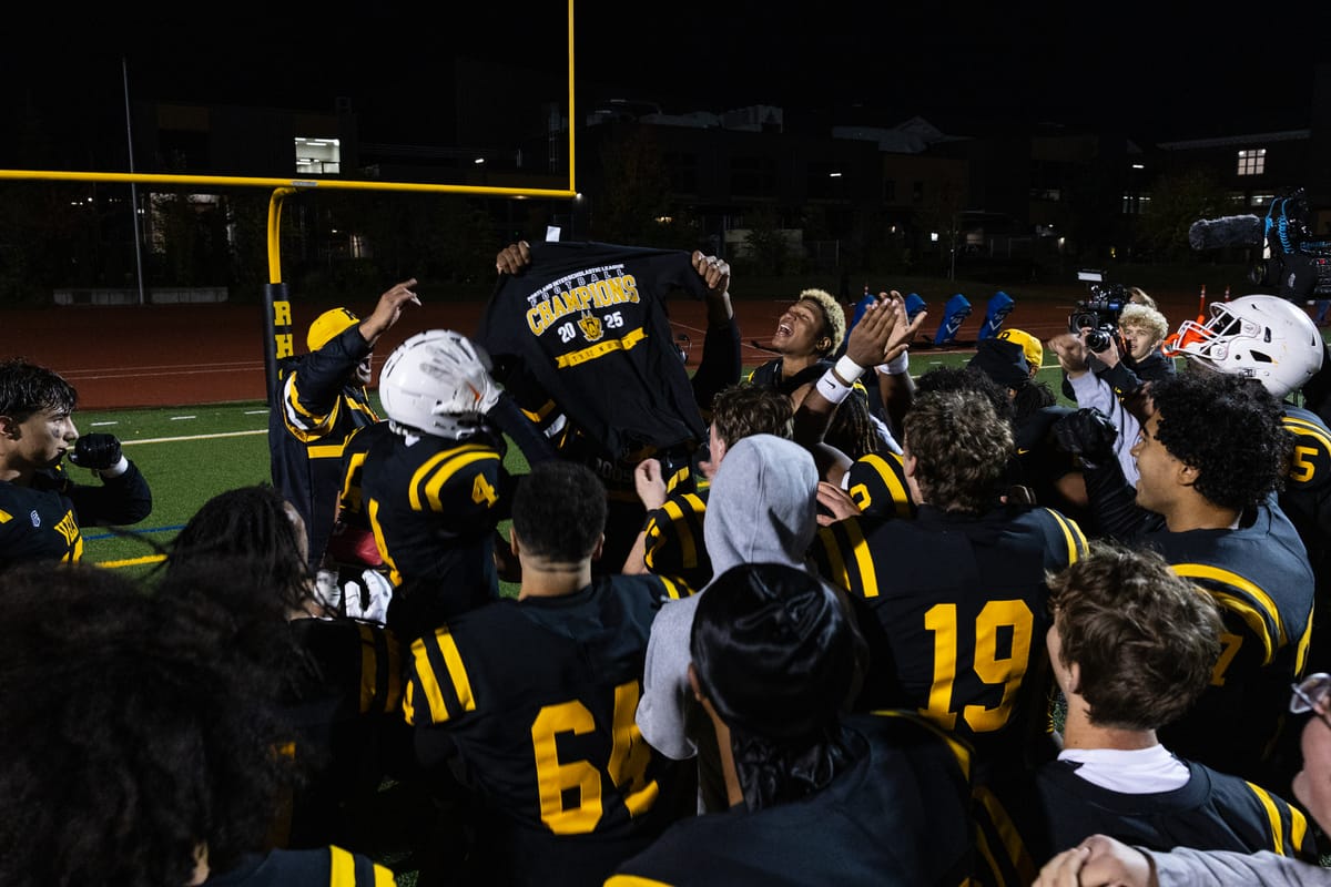 Roosevelt football puts exclamation point on PIL title with 20-10 win over Grant