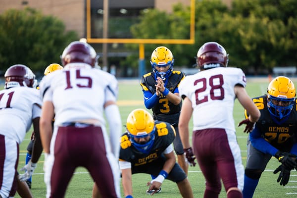 Jefferson football airs it out in 46-6 victory over Franklin to open PIL play