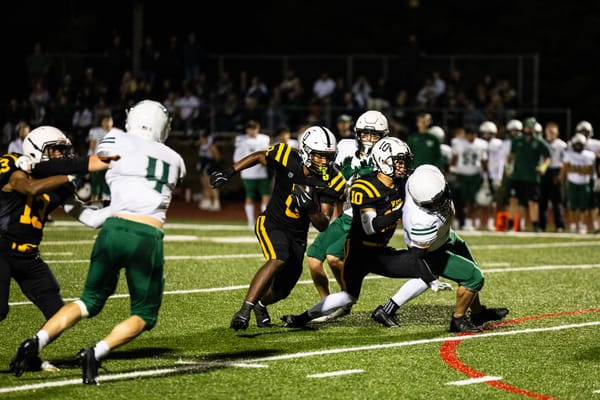 Roosevelt football takes down Ida B. Wells behind inspired defensive effort