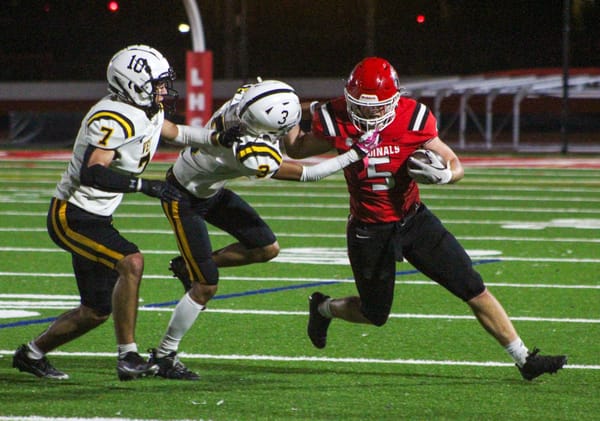 Too many mouths to feed a good problem for Lincoln football's offense